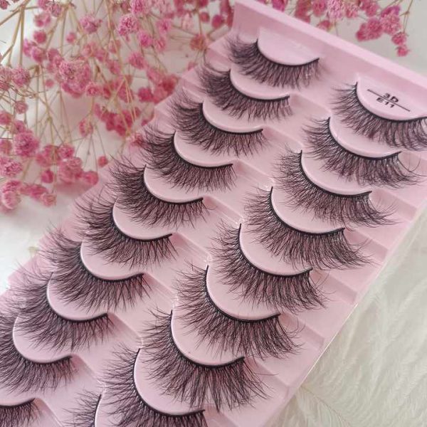 A large set of short fluffy false mink eyelashes naturally lengthening handmade curling eyelashes makeup eyelashes